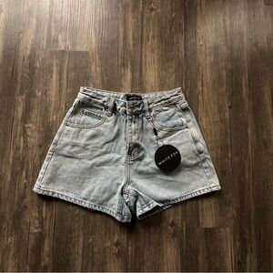 White fox boutique denim shorts